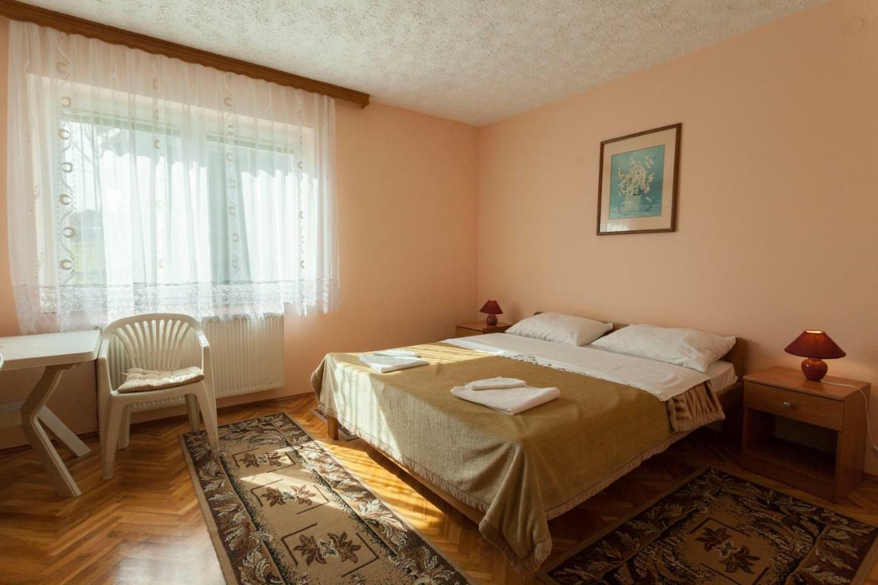 Rooms Maria Slunj Exteriör bild